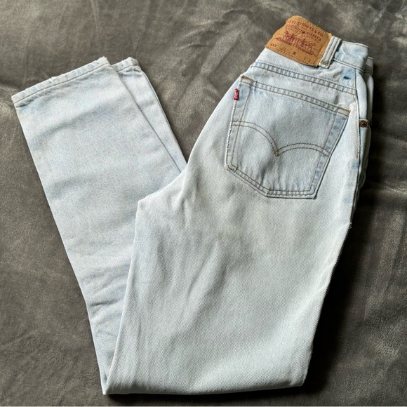 Vintage Levi’s 512 mom jeans - Picture 2 of 8